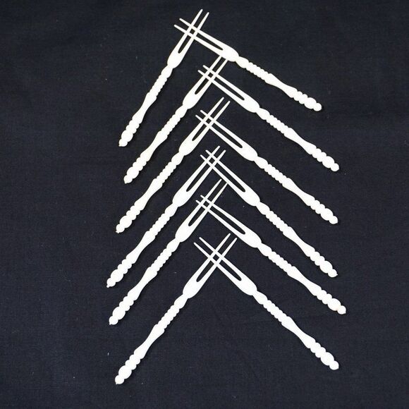 Vintage 60s Cocktail Forks Party Picks Charcuterie Hors D’oeuvre Servers Plastic - Picture 2 of 5